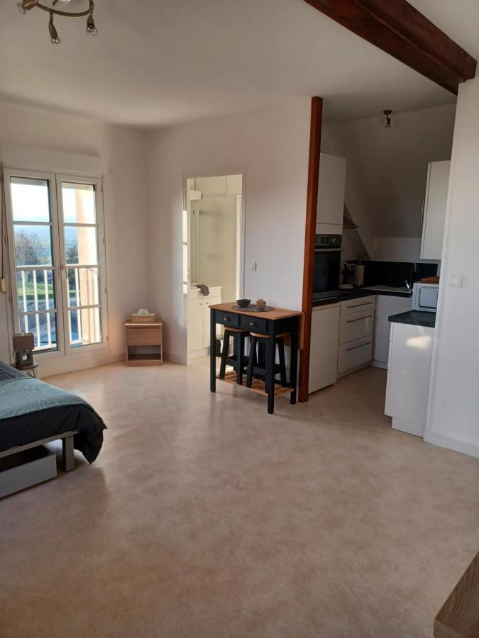 Joli Appartement Avec Vue Sur La Baie Avranches Exterior photo