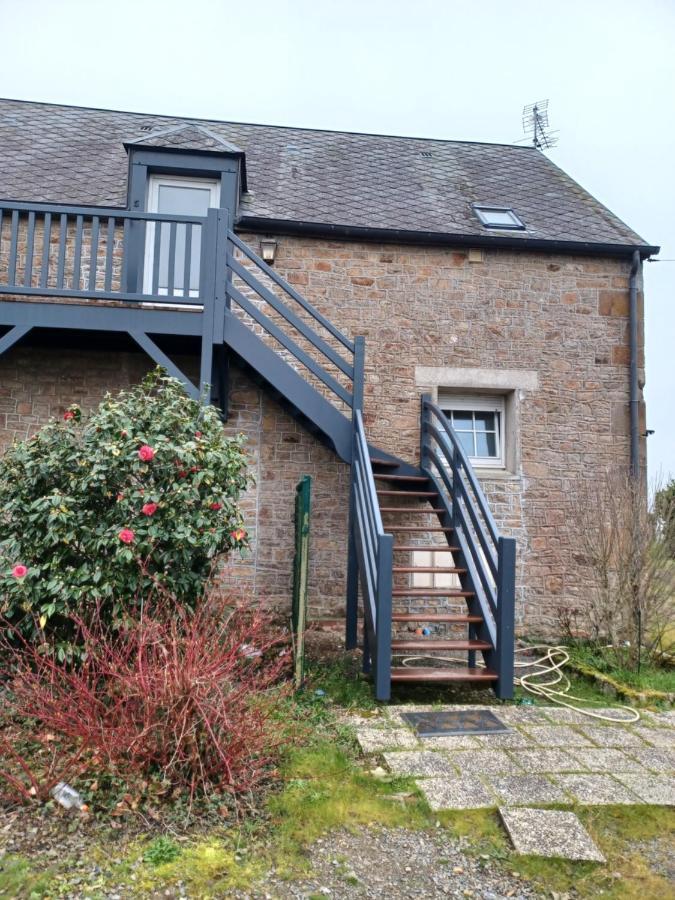 Joli Appartement Avec Vue Sur La Baie Avranches Exterior photo